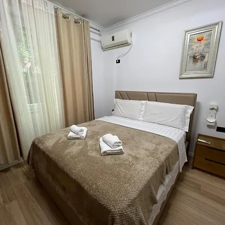 Lake Apartment Appartement Tirana